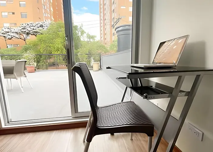 Super Apartamento Tv, Wi Fi Y Parqueadero Gratis